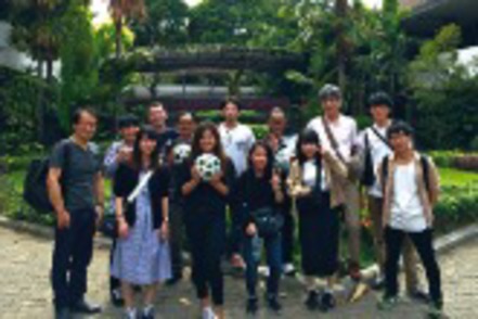 関東学院大学 「社会学部国際交流プログラム」ではグローバルな社会問題を、実際に現地に行って調査します。