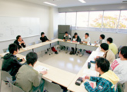 中央学院大学の特長３