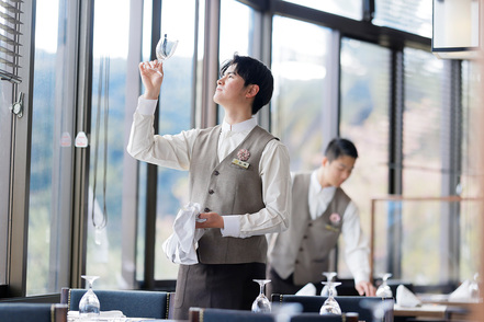 西武文理大学 1年次から一流のホテルの現場を体験できます。就業体験先：下田東急ホテル