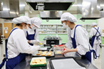 文教大学 「食育」に関心がある人にぴったりの科目が、多数編成されたカリキュラムです