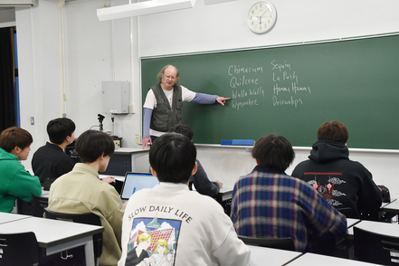 文教大学 留学のための準備クラスなど、サポートも万全です（外国語学科）