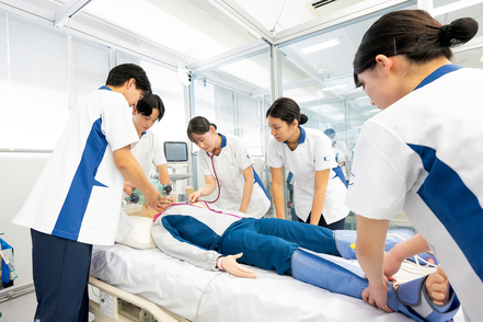 茨城キリスト教大学 実習を通して、看護の知識・技術と人の心に寄り添う優しさを身につけます