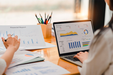 亜細亜大学 「ヘルスプロモーション領域」では、栄養学、スポーツ医学などを学び、スポーツで健康な毎日をつくる力を身につけます。