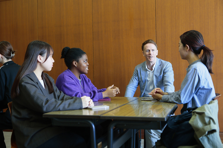 東洋英和女学院大学 世界と日本を深く理解し、国際社会に貢献する力と共生社会を築く行動力を培う。