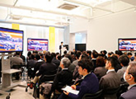 多摩美術大学の特長２