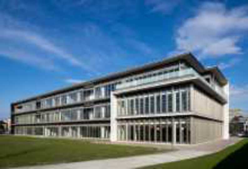 情報経営イノベーション専門職大学の風景