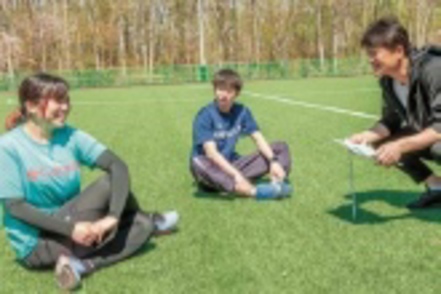 札幌国際大学 経験豊富な先生たちがスポーツ心理学を踏まえてコーチングの基礎理論を解説。指導現場や日常生活で生かせる応用力を習得します