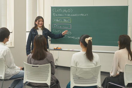 大和大学 小学校・中高（国・数・英）・特別支援・幼稚園の教員免許を最大4つ取得可能です