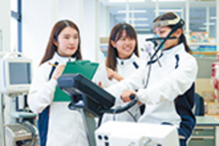 武庫川大学 社会に貢献する教員・指導者を育成し、運動・スポーツの力で健康で豊かな未来をつくる健康・スポーツ科学科