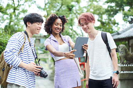 京都精華大学 4年間の学費全額免除の特待生制度を設置。ほかにも学びを応援する大学独自の奨学金を用意