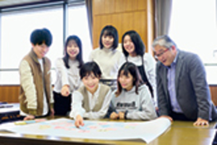 佛教大学 入学してから4年後の様々な進路につながる段階的で確かな学びを提供