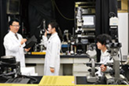 神戸学院大学 臨床検査結果を理解し栄養指導につなげる能力を身につける実習にも取り組む