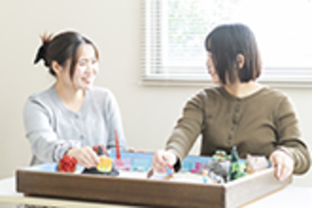 神戸親和大学 公認心理師と臨床心理士資格のＷ取得をめざすことができ、臨床心理学実習など実習機会も豊富で心理士としての力も修得します！