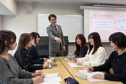 立正大学 教員と学生の距離が近いアットホームな大学です