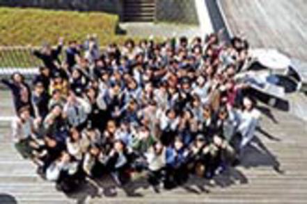 城西大学 女子学生のための懇親会で、学年を越えた交流があります