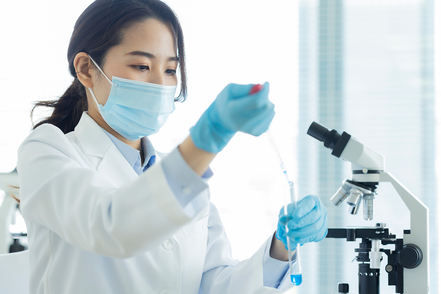人間総合科学大学 DNAなどの生命情報をAIやデータで読み解く。生命科学とデジタル技術を組み合わせた新しい学びに挑戦します。