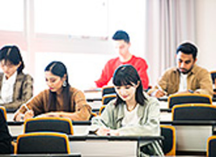 拓殖大学の特長２