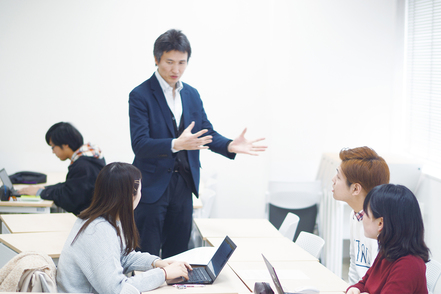 新潟青陵大学 学生一人ひとりがめざす将来の実現に向けた充実のサポート体制により、国家資格をはじめ、複数の資格取得をめざせます！
