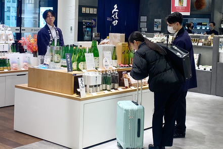 開志専門職大学 机上の学びにとどまらず、企業や地域と連携したフィールドワークを数多く実施。実社会とつながりながら学べる環境が整っている。