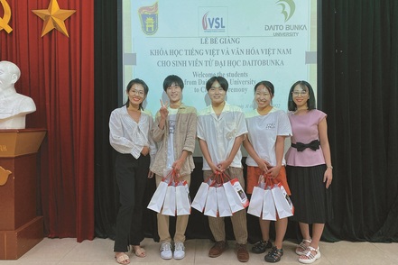 大東文化大学 2 年次に実施される現地研修は、アジアの言語と文化を現地で体験し、多文化共生を体で感じる学修です。