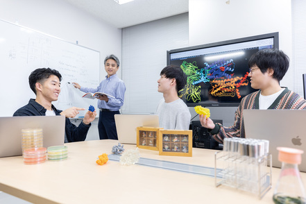 東京電機大学 生体高分子の役割についてのディスカッション