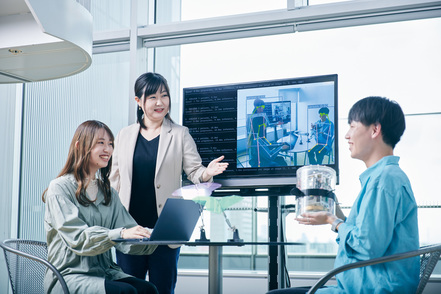 東京電機大学 ロボット製作ミーティング中のAIによる動作解析