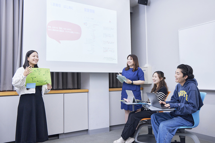 青山学院大学 「文化演習1B」 &rdquo;推し&rdquo;を持ち寄り、互いの&rdquo;好き&rdquo;を尊重しつつポピュラー文化を探究するゼミです［総合文化政策学科］