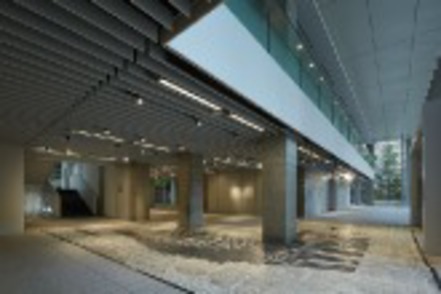 早稲田大学 戸山キャンパスでは文化構想学部とのシナジー効果により、幅広い教育を行います