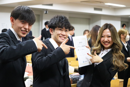 文京学院大学 学内外でのプレゼン大会を通して、表現力やプレゼンテーション力が向上！