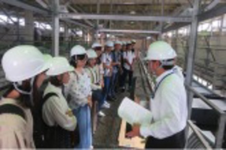 関西大学 各々のゼミでは多様な活動が行われており、学外へフィールドワークに行く機会もあります