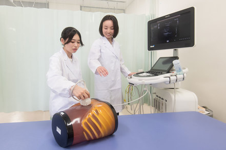 東京工科大学 現場に精通した教員や充実した実習環境により、国家試験合格をめざします