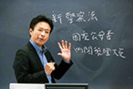 流通経済大学 消防庁において官僚として東日本大震災の救援指揮をとった塚田教授の現場を知り尽くした経験に基づく防災行政の講義