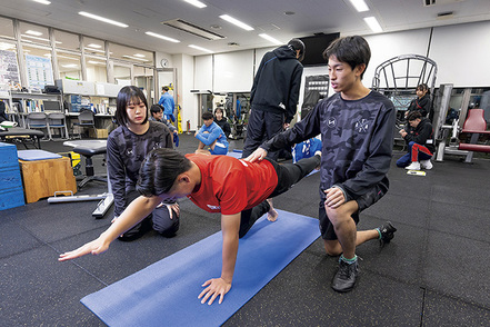 帝京科学大学 トレーナーとしてスポーツの分野での活躍も