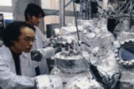 上智大学 機能創造理工学科実験風景／熱・流体・電気・原子力エネルギーの効果的な利用法を追究。