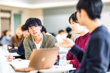 龍谷大学 プレゼンテーションやディベートを重視した授業によって社会で役立つ力を身に付ける
