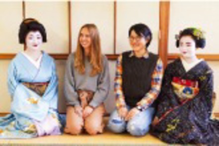 龍谷大学 国際文化学科「リサーチセミナーIII」では、自身の興味関心に応じて、海外を含む実践的なフィールドワークプログラムを選択する