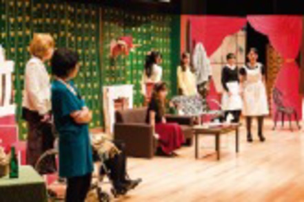 南山大学 演劇やフィールドワークを通して実践的な言語運用能力を体得します。（フランス学科）