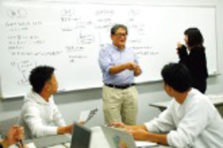 専修大学 ゼミナールを重視した教育により、能動的・主体的な学びを実現します。