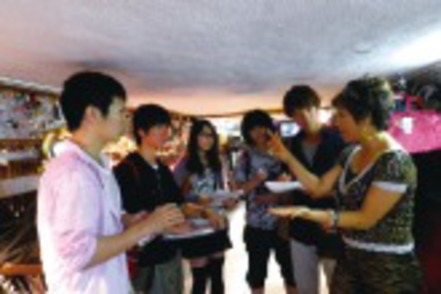 専修大学 社会現象を徹底的に調査・分析する手法を養うフィールドワークを重視する社会学科。