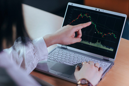 成城大学 データサイエンスと経済学・経営学を組み合わせて学べるプログラムも展開