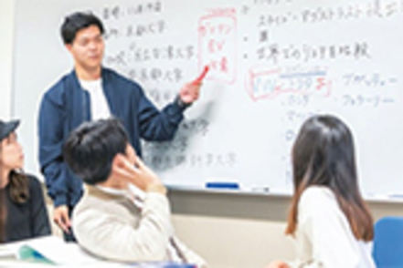 関西学院大学 学生が主体の国際学部学生研究会では学術的活動を推進しています