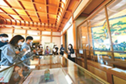 関西学院大学 国内・海外などの研究対象地域に出向く実践的なフィールドワークが充実しています