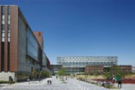 立命館大学 立命館大学の社会連携のフロントライン、交流拠点として機能する「大阪いばらきキャンパス」。