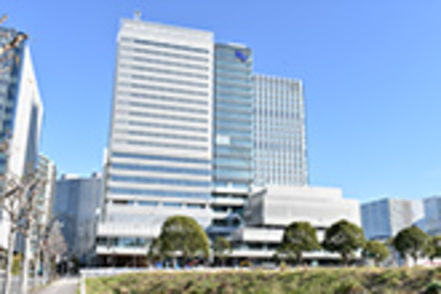 神奈川大学 2021年4月誕生、都市型・未来型の最新設備が整う「みなとみらいキャンパス」。経営、外国語、国際日本のグローバル系3学部が集結
