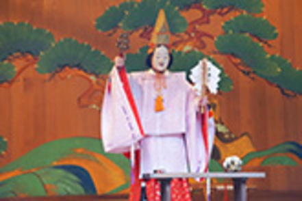 神奈川大学 伝統芸能からポップカルチャーまで日本文化を多方面から学び、外国語運用力を鍛えながら、日本文化を的確に伝える力を養う
