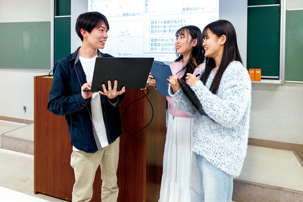 日本文理大学 入学試験における学費免除制度が充実。得点率によって免除特典が決まり、最大で授業料（4年間）全額が免除されます。