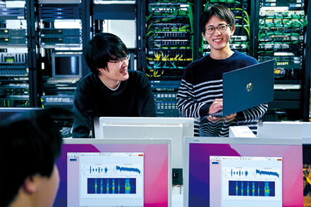 日本文理大学 学科の壁を越えてチームでロボット開発に取り組む「ロボットプロジェクト」など様々な実践型授業で「ものづくり」を学べます。