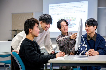 日本文理大学 入学試験における学費免除制度が充実。得点率によって免除特典が決まり、最大で授業料（4年間）全額+入学金全額が免除されます。