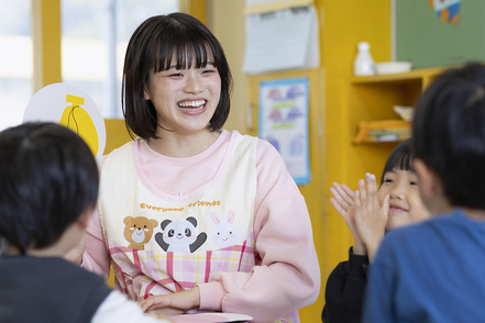 至学館大学 こども健康・教育学科では、一人ひとりのこどもと正面から向き合う熱意をもった&ldquo;先生&rdquo;を養成