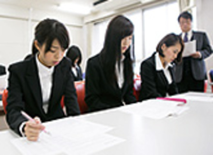 名古屋産業大学の特長２